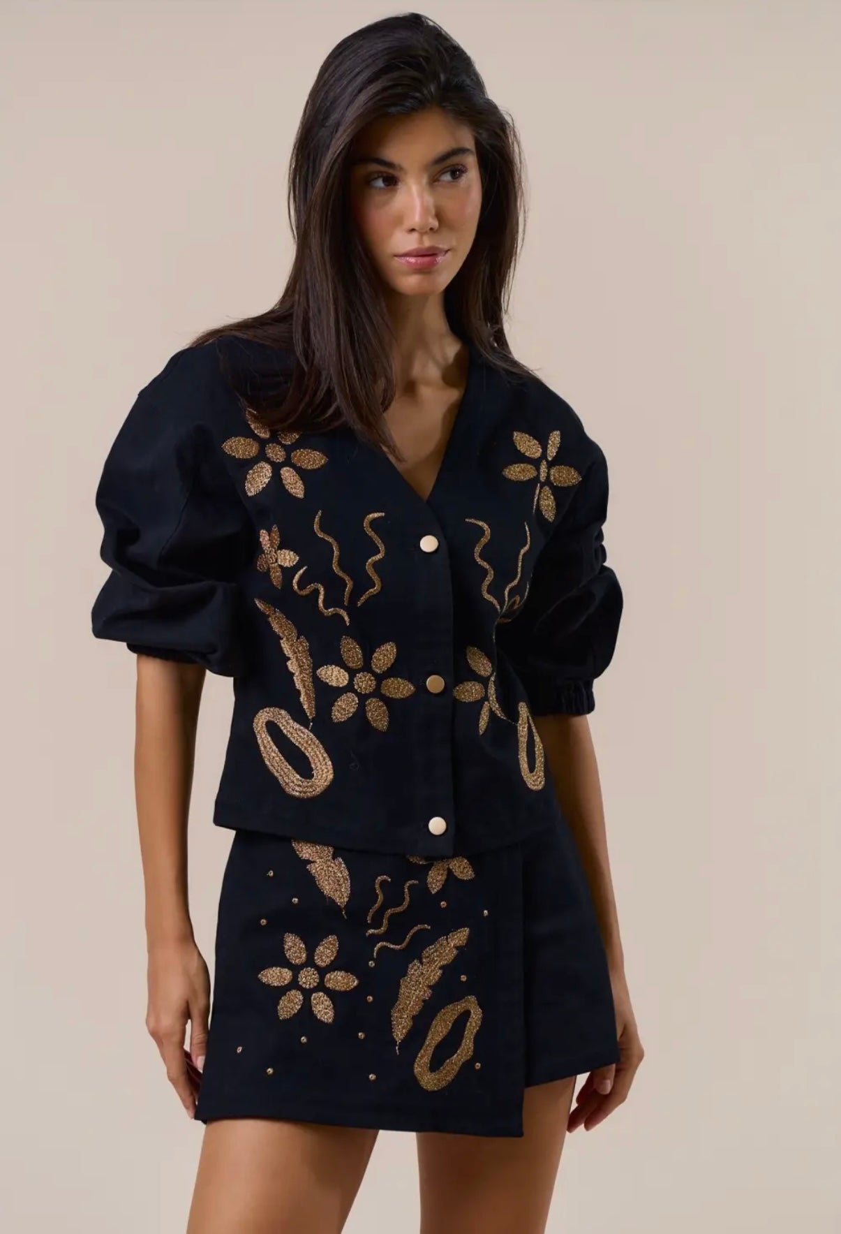 GOLDEN EMBROIDERED TOP