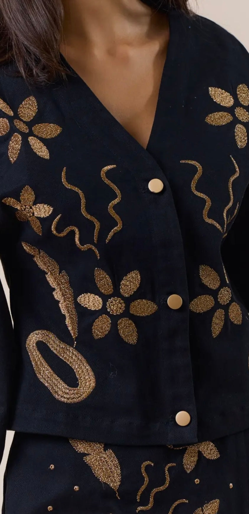 GOLDEN EMBROIDERED TOP